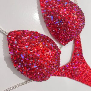 Bikini de compétition à bonnet rigide